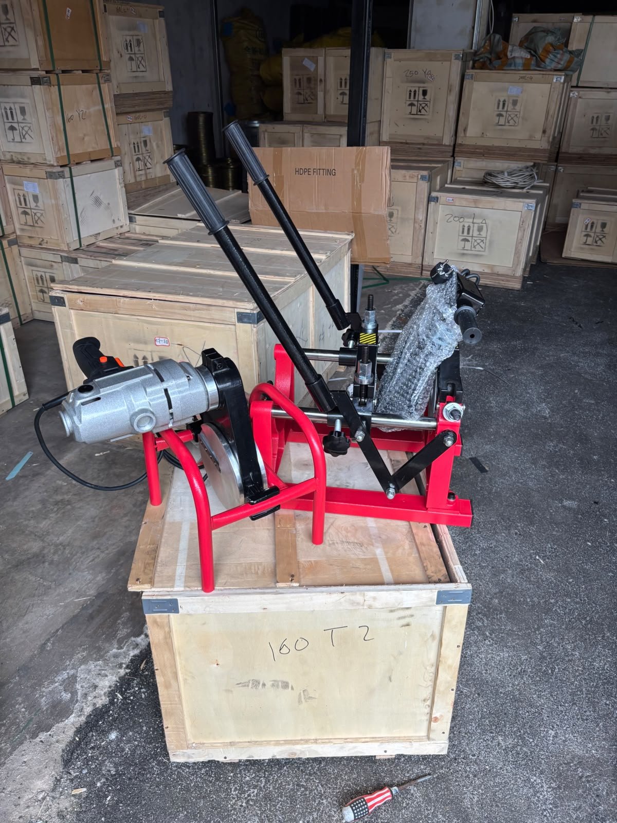 Mesin las pipa HDPE manual berwarna merah